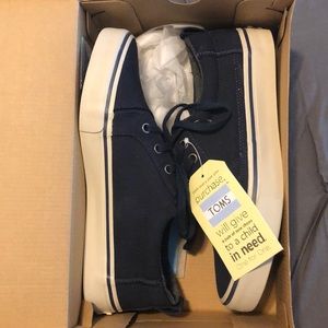 Toms Men Valdez shoes.